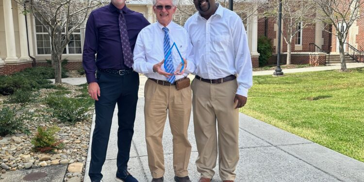 Walters State’s McAvoy Receives Lifetime Achievement Award