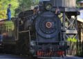 Dollywood Express Train Derails With Passengers