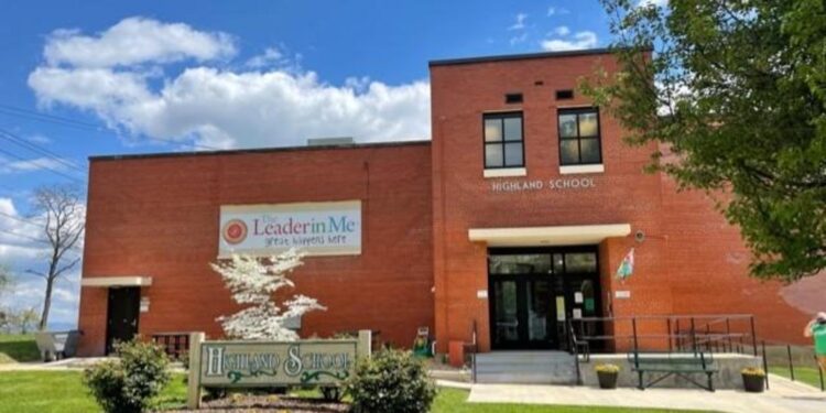 Highland Elementary School Earns National Distinction