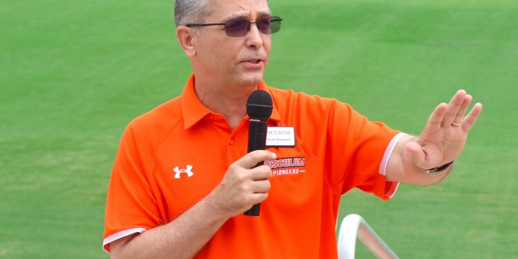 New Students At Tusculum University Make Connections During Pioneer Quest