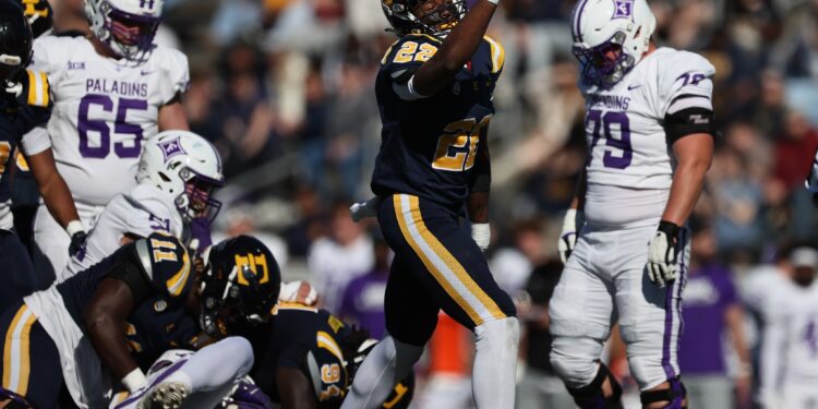 ETSU Falls In Home Finale To Furman 24-21