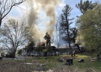 Brush Fire Turns To Structure Fire On Dulaney