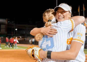 #9 Tennessee Wins Series Over #2 Oklahoma