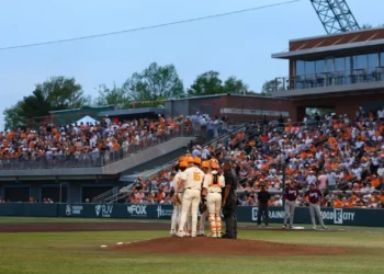 #1 Vols Drop Both Games of Saturday Doubleheader to Aggies