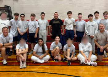Mayor Works Out With JROTC At Glenwood Educational Center