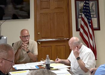 The Tusculum Board of Mayor and Commissioners approved three ordinances Monday night, including one moving the meeting time of the governing body by one hour.