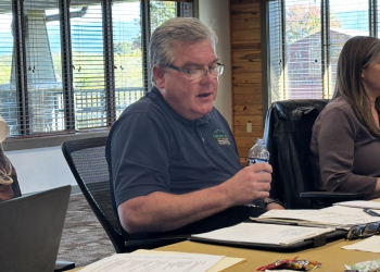 Greeneville Building Official Bert Seay addresses the workshop Tuesday (Radio Greeneville News photo)